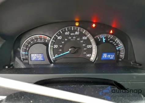 2013 Toyota Camry L z USA, uszkodzony, nr VIN 4T1BF1FK7DU679152